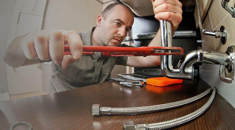 Expert burst pipe repair services in Imperial, TX